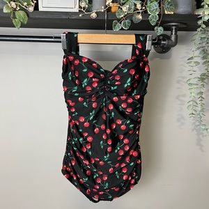 Esther Williams retro style pinup one piece swimsuit